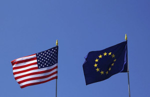 ΗΠΑ: Ισχυρή αντίσταση στην επιβράδυνση- Ευρωζώνη: Σταθεροποίηση σε χαμηλά επίπεδα