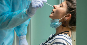 ΕΟΔΥ: Πού θα γίνουν δωρεάν rapid test την Πέμπτη (7/3)