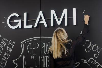 GLAMI: Ο κορυφαίος digital προορισμός για τα fashion e-shops έφτασε στην Ελλάδα