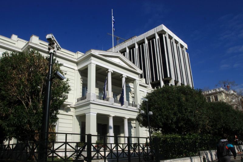 Υπ.Εξωτερικών: Ενίσχυση των Προξενικών Αρχών εν’ όψει της τουριστικής περιόδου