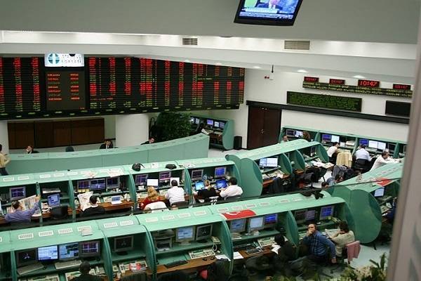 Στο κόκκινο οι ευρωαγορές παρά την αλλαγή πορείας της Fed