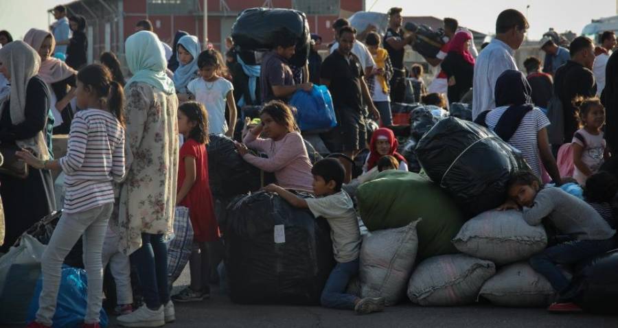 Ενεργοποιούνται πρώην στρατόπεδα για τη φιλοξενία μεταναστών - προσφύγων