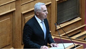 Αποστολάκης: Έντονη ανησυχία για τις παραιτήσεις στην φρεγάτα «Ύδρα»