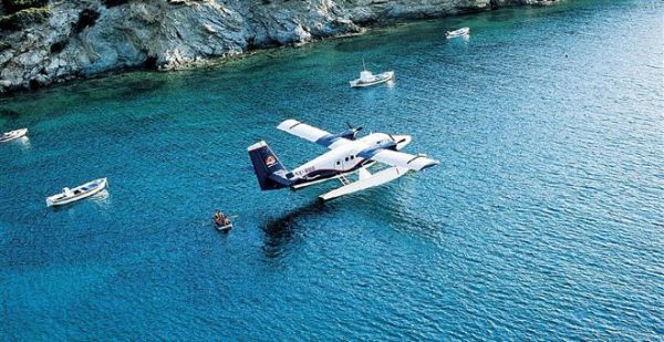 Υδροπλάνα: Απογειώνονται οι μετακινήσεις "θαλάσσης - αέρος"