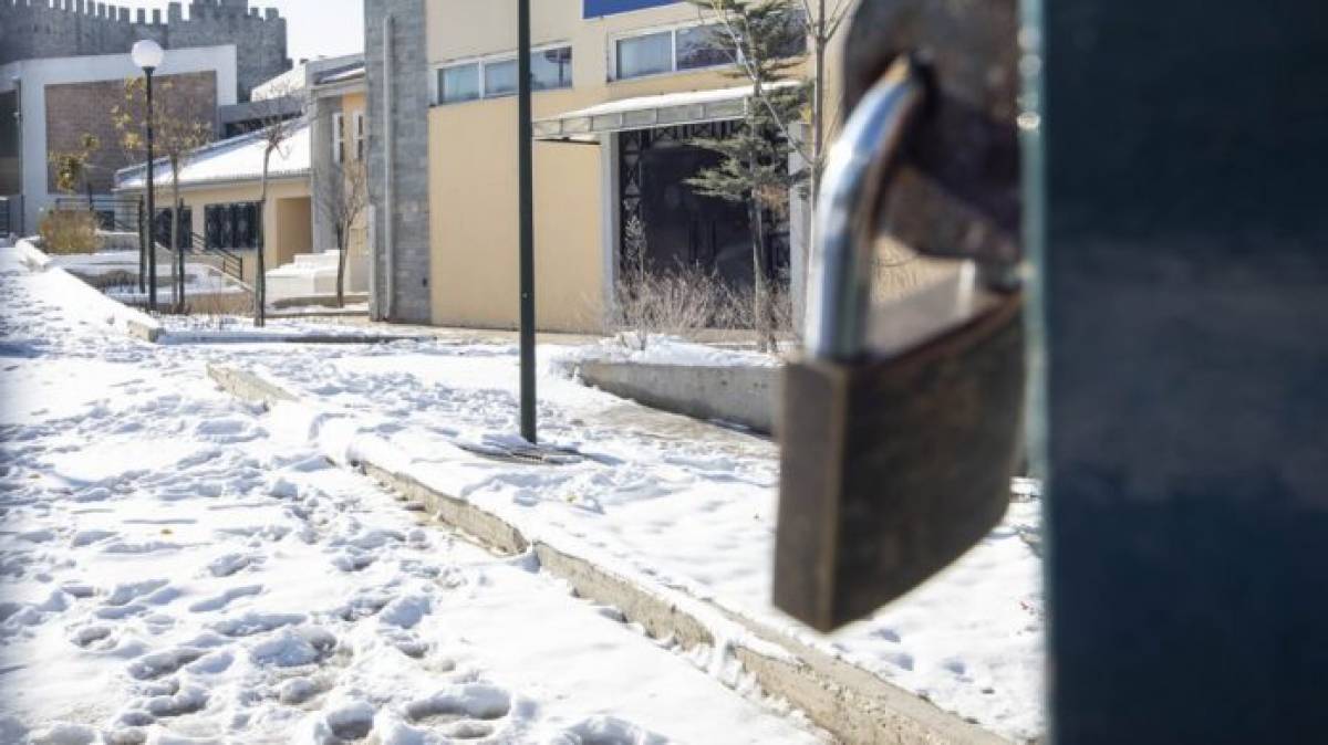 Επίσημο: Κλειστά σχολεία στην Αττική Δευτέρα (24/1) και Τρίτη (25/1)
