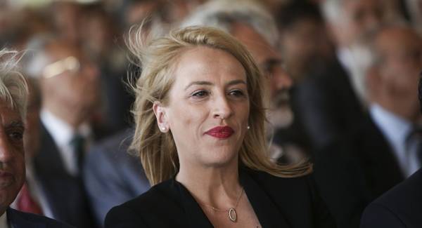 Καλοκαίρια και χειμώνες… από τη Ρένα Δούρου
