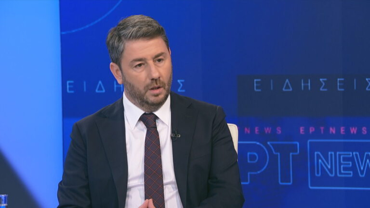 Ανδρουλάκης: Επιστολή στον Μητσοτάκη-Να μειώσει τον ΦΠΑ στα βασικά αγαθά