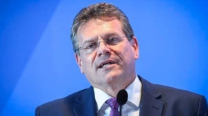 Σέφτσοβιτς: ΕΕ-ΗΠΑ έχουν πολύ δουλειά για εξομάλυνση των εμπορικών σχέσεων