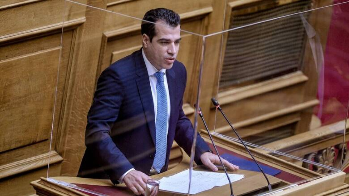 Πλεύρης: Ασφαλή τα εμβόλια για τον κορονοϊό-Καμία σύνδεση με περικαρδίτιδα