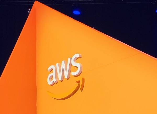 Ανοίγει γραφεία στην Ελλάδα η Amazon Web Services