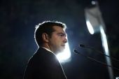 Προειδοποιεί και ρίχνει το μπαλάκι στην ΕΚΤ ο Α. Τσίπρας