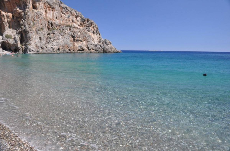 ΕΕΚΕ: Το νομικό πλαίσιο για ελεύθερη πρόσβαση στις παραλίες