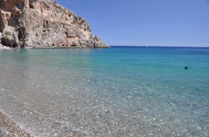 ΕΕΚΕ: Το νομικό πλαίσιο για ελεύθερη πρόσβαση στις παραλίες