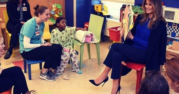 Σόλο εμφάνιση της Μελάνια Τραμπ-Διάβασε παραμύθια σε άρρωστα παιδάκια