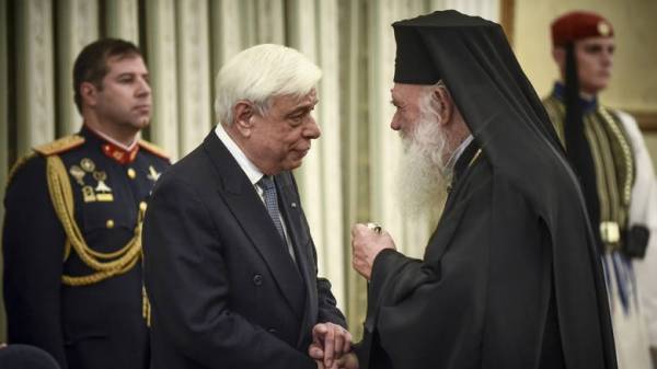 Στη Σύρο για τα Θεοφάνεια Ιερώνυμος και Παυλόπουλος