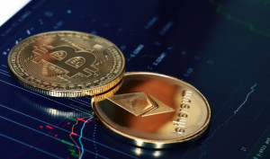 Υποτονικά το Bitcoin, εδραιώνεται πάνω από τα $3.000 το Ethereum