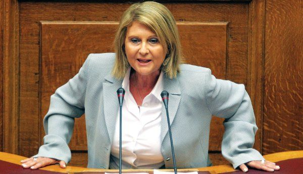 Βούλτεψη: Ο Καμμένος θα αλλάξει και το φύλο προκειμένου να μείνει στην εξουσία!