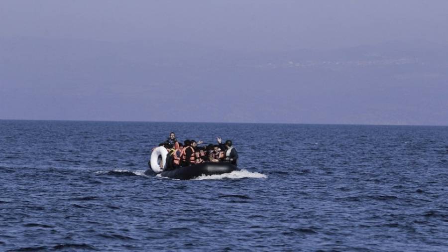 Σκάφος με 35 μετανάστες εντοπίστηκε ανοιχτά της Κεφαλονιάς