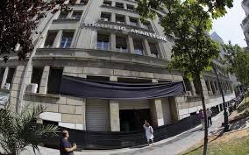 Γ.Γ. Εμπορίου: Αναζητούμε το πλαίσιο του «συνεργάσιμου τραπεζίτη»