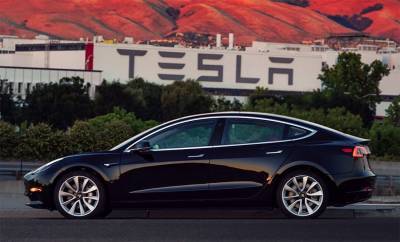 Tesla: Παρέδωσε 112.000 οχήματα το δ&#039; τρίμηνο, ξεπερνώντας τις προσδοκίες