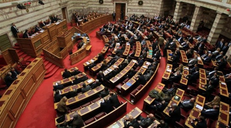 Βουλή: «Πράσινο φως» στο ν/σ για τις υπεραστικές συγκοινωνίες