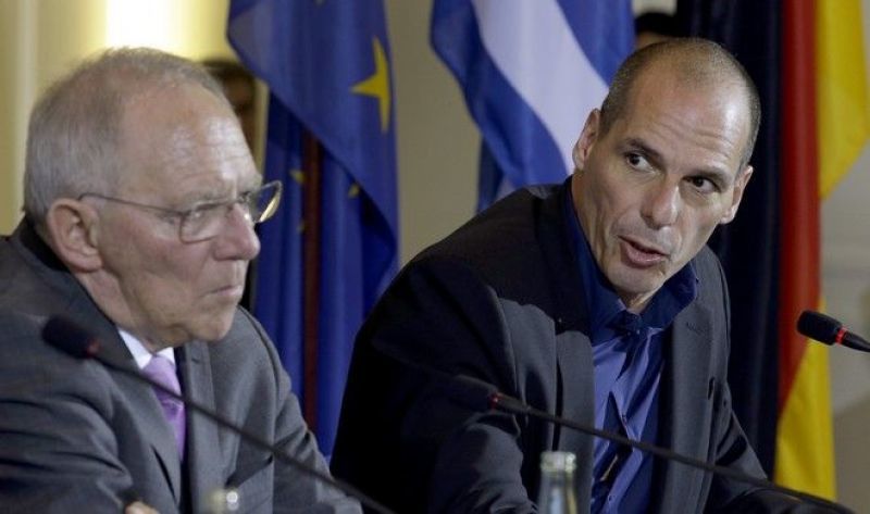 Deutsche Welle: Χωρίς απτά συμπεράσματα η συνάντηση Σόιμπλε-Βαρουφάκη