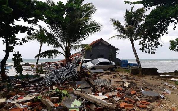 Λέκκας: Παγκόσμιος «κώδωνας κινδύνου» το πιο αιφνίδιο τσουνάμι