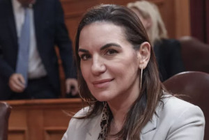 Κεφαλογιάννη: Πολιτική τάξη στα τροχόσπιτα για σεβασμό του δημόσιου χώρου