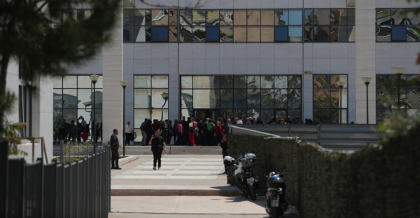 Εξιτήριο για τις τέσσερις τραυματίες στο Πρωτοδικείο - Νοσηλεύεται ακόμη ο υπάλληλος του ΕΦΚΑ