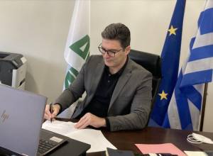 ΔΕΠΑ Εμπορίας-SONATRACH: Aνανέωση συμβολαίου για προμήθεια της Ελλάδας με LNG