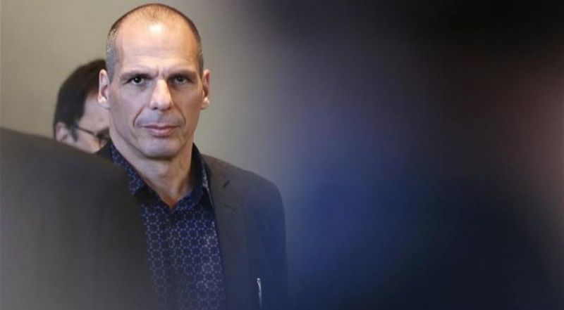 Πολιτικό τσουνάμι από τις αποκαλύψεις Βαρουφάκη για το δραματικό 2015