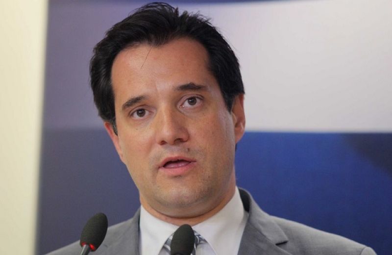 Γεωργιάδης:Δεν είμαι από τζάκι- Πουλάω βιβλία κι ας με κοροϊδεύουν