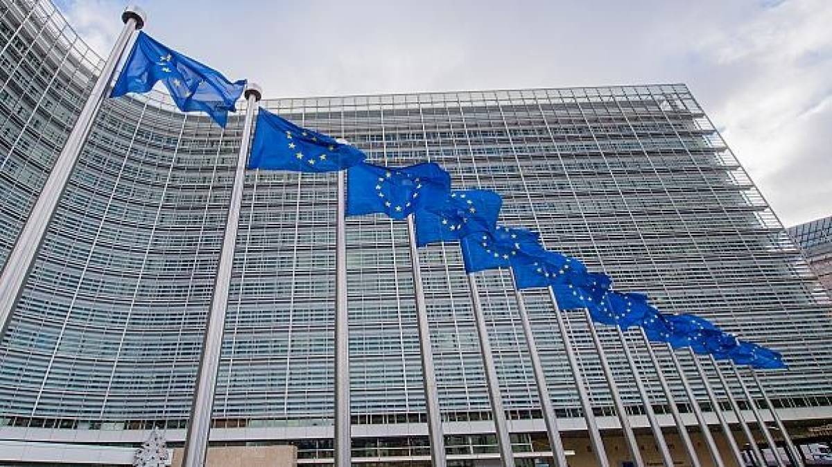 Κομισιόν: Εγκαινιάζει πλατφόρμα ανταλλαγής δεδομένων για ερευνητές Covid-19
