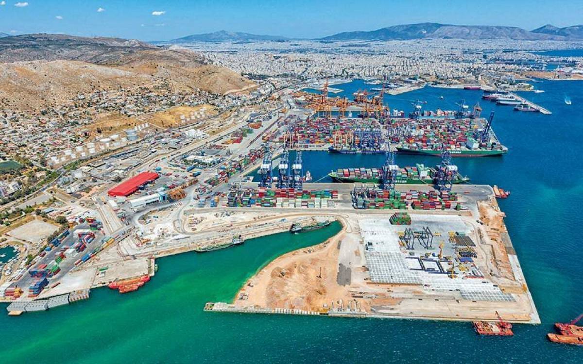 Πειραιάς: Κίνδυνος για σοβαρές ελλείψεις χωρίς άμεση επαναλειτουργία του λιμανιού