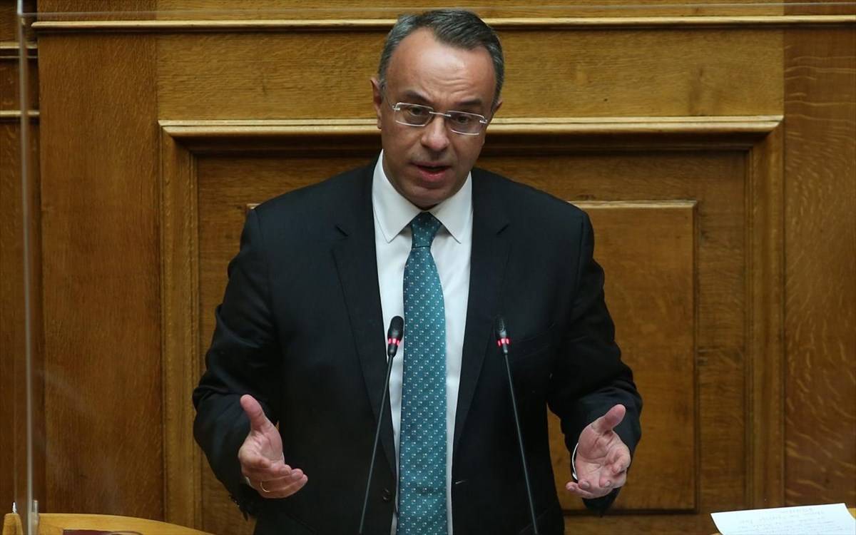 «Παράθυρο» Σταϊκούρα για επέκταση του προγράμματος επιδότησης παγίων δαπανών