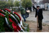 Το συγκινητικό στιγμιότυπο με τον Μανώλη Γλέζο στο Πολυτεχνείο