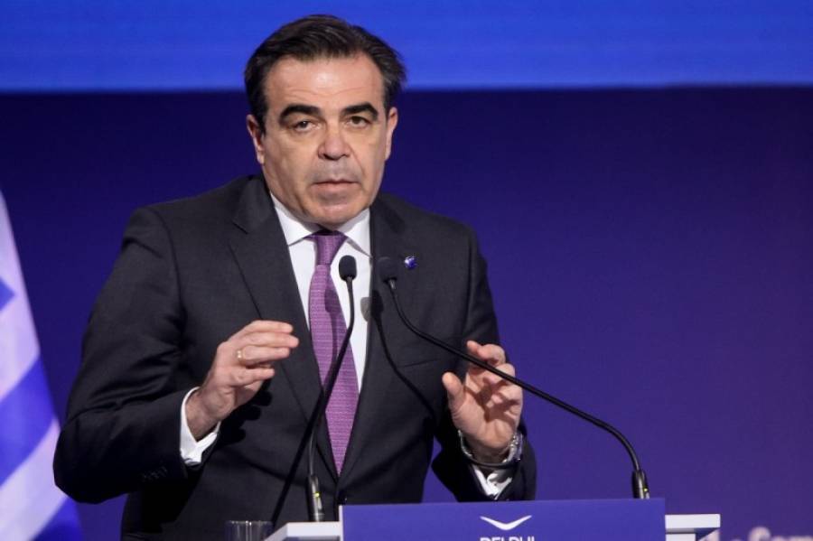 Σχοινάς: Μεταβαίνει στα ουγγρο-ουκρανικά σύνορα