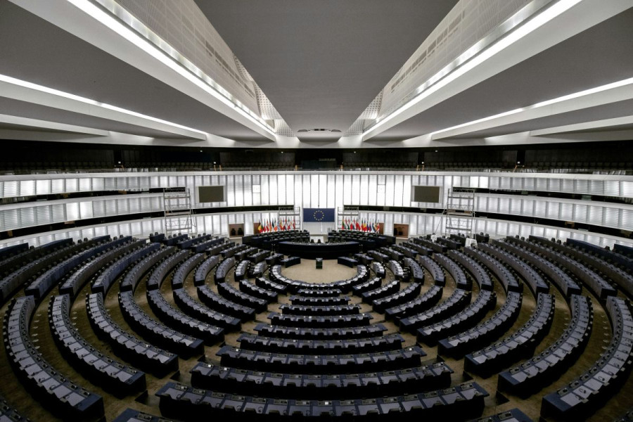 Σύγκρουση ΕΕ με αεροπορικές για αποζημιώσεις και χειραποσκευές