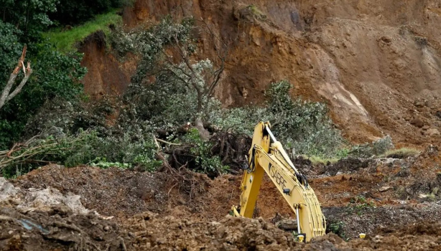 Σικελία: Εκκένωση πάνω από 1.000 κατοίκων λόγω τεράστιας κατολίσθησης στη Νισέμι