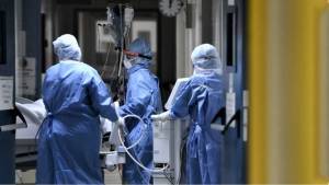 Κορονοϊός-Ελλάδα: 90 θάνατοι και 3.225 νέα κρούσματα-Στους 708 οι διασωληνωμένοι