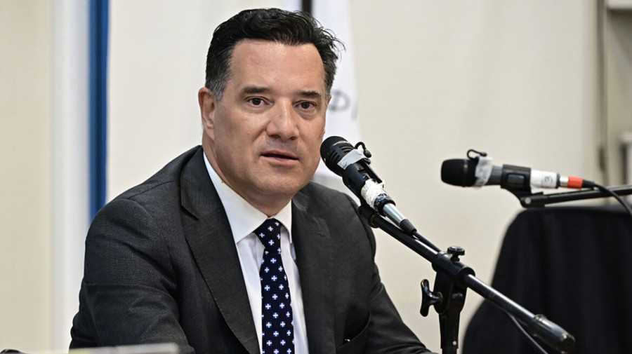 Γεωργιάδης: Ο Τσίπρας είναι γυμνός... Οι ευαίσθητοι με κατηγορούν για τοξικότητα