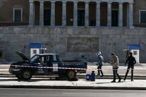 Στο ψυχιατρείο ο 58χρονος που πάρκαρε στον Άγνωστο Στρατιώτη