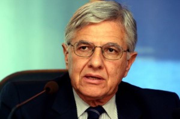 Φαβορί ο Γιαννίτσης για το υπ.Οικονομικών, ο Καλαμίδας για το υπ.Εσωτερικών