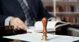 Συμβολαιογράφοι: Διαψεύδουν τα περί αποχής για τον ηλεκτρονικό φάκελο ακινήτου