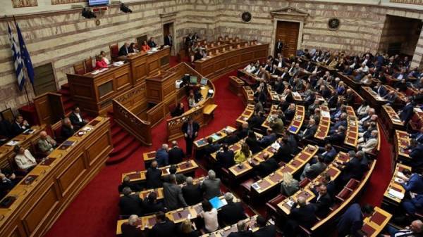 Ομαδικά πυρά κατά του Πρωτοκόλλου ΠΓΔΜ-ΝΑΤΟ από την Αντιπολίτευση