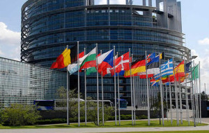 Ευρωβουλή: Συναινεί στην αναβολή των κανόνων βιωσιμότητας και δέουσας επιμέλειας