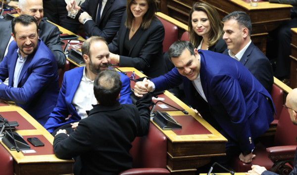 Εν αναμονή παραίτησης Τσίπρα