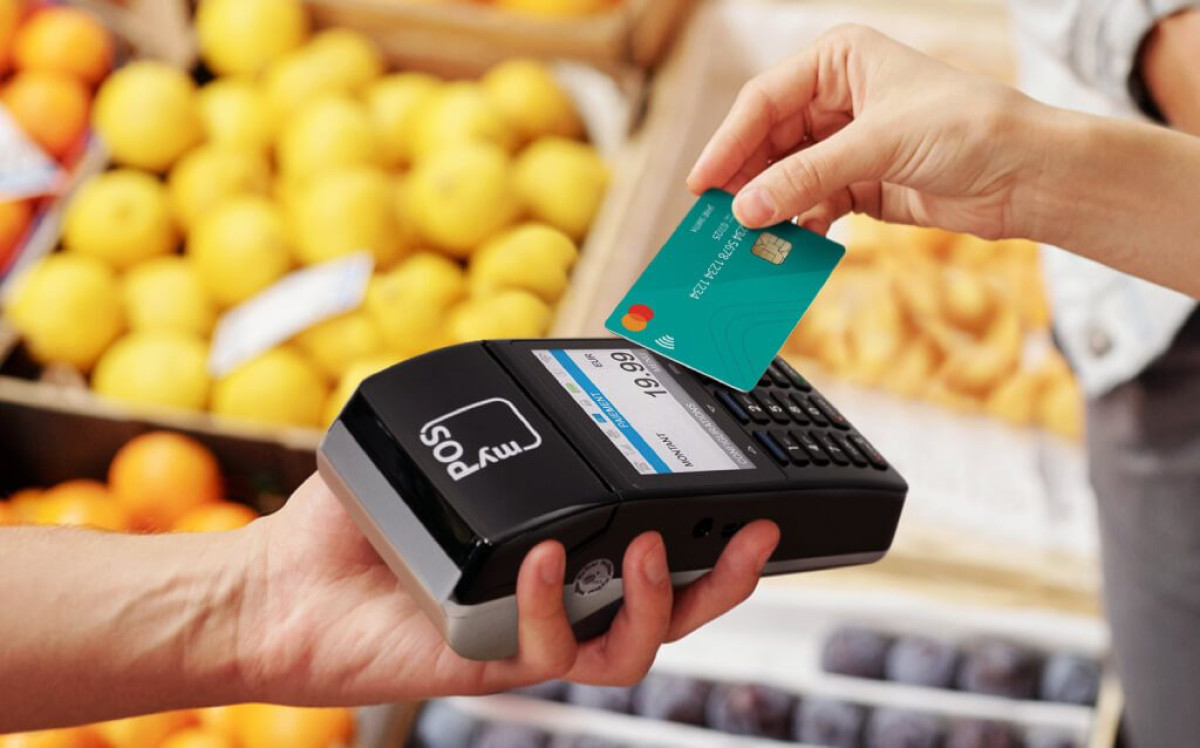 Mείωση τραπεζικών προμηθειών στα POS για μικροποσά-Σε ποιες επιχειρήσεις ισχύει