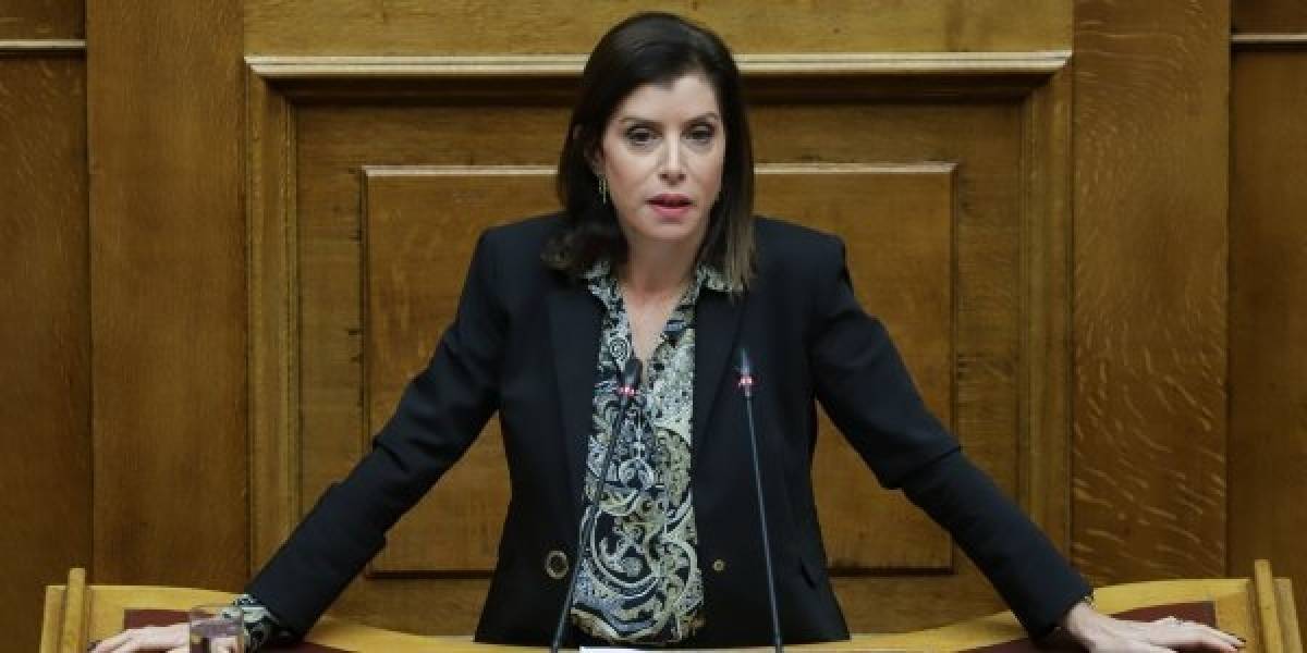 Στη μάχη προστασίας της φέτας η Ασημακοπούλου