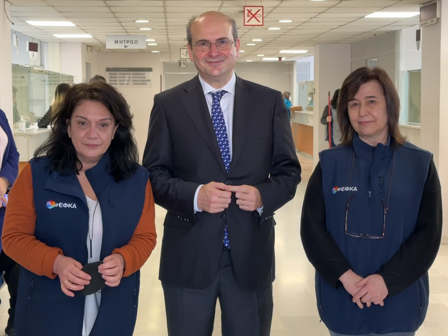 Τι κάνουν οι υπάλληλοι ροής και υποδοχής στον ΕΦΚΑ